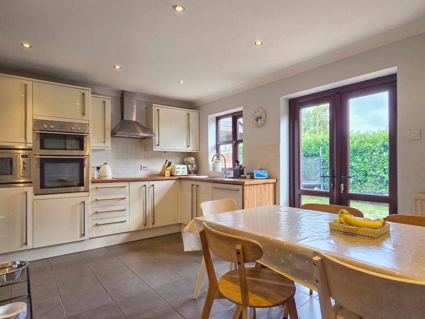 4 bedroom House for Sale Maulden, Bedfordshire
