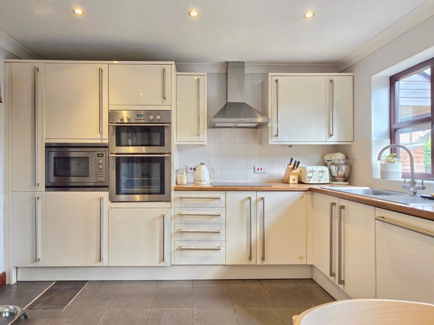 4 bedroom House for Sale Maulden, Bedfordshire