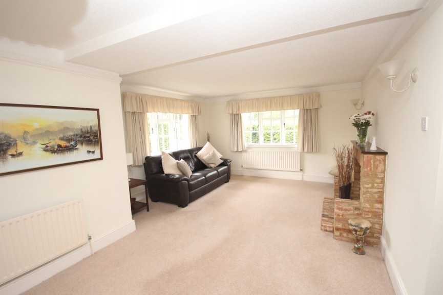 3 bedroom House for Sale Baldock Road, Letchworth Garden City, Hertfordshire