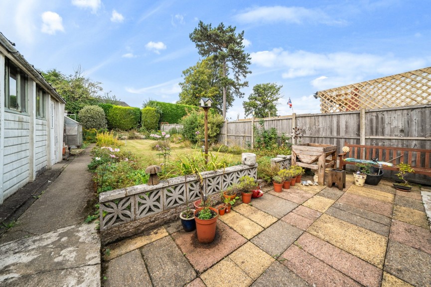 3 bedroom Bungalow for Sale Lyall Close, Flitwick, Bedfordshire