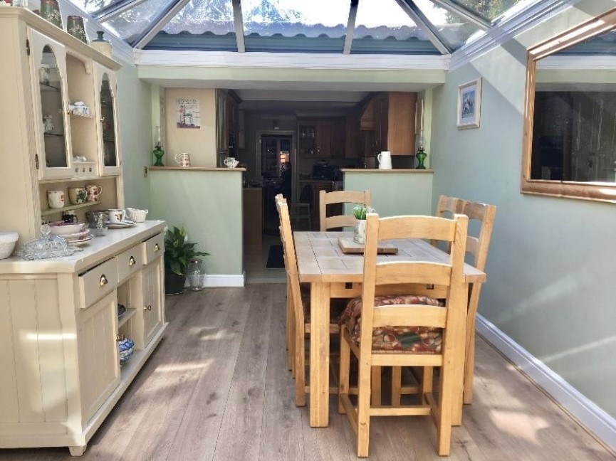 3 bedroom Bungalow for Sale Stratton Park, Biggleswade, Bedfordshire