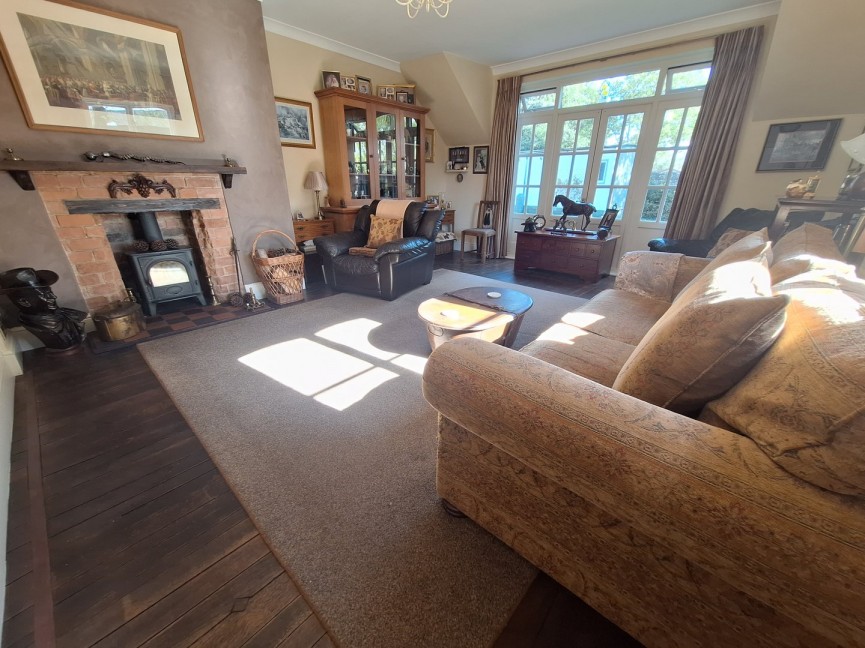 3 bedroom Bungalow for Sale Stratton Park, Biggleswade, Bedfordshire