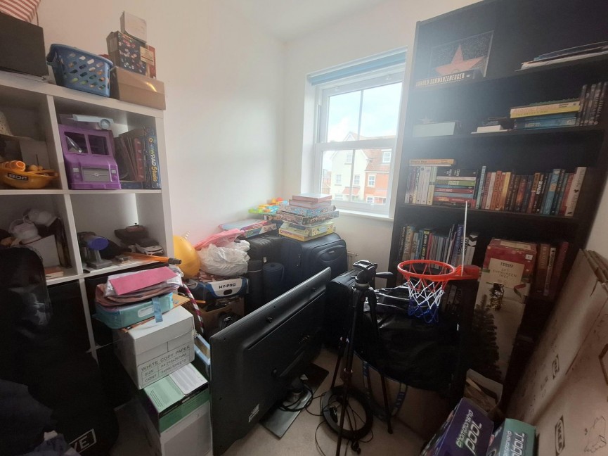 3 bedroom House for Sale Venus Avenue, Biggleswade, Bedfordshire