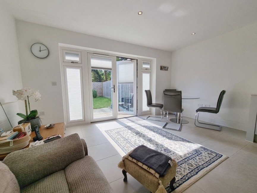 2 bedroom Bungalow for Sale Silsoe, Bedfordshire