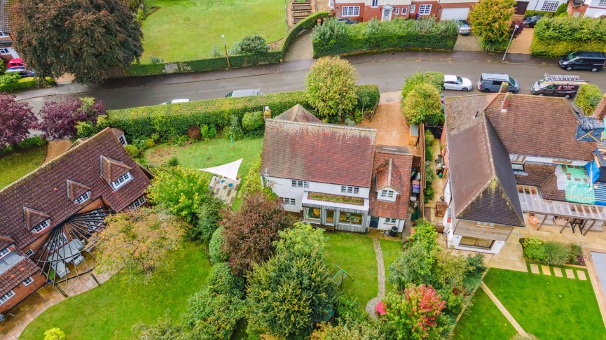 Priory Way, Hitchin, Hertfordshire