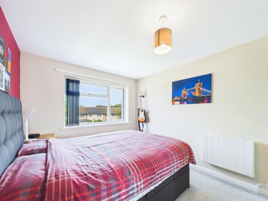 1 bedroom Flat for Sale Keats Way, Hitchin, Hertfordshire