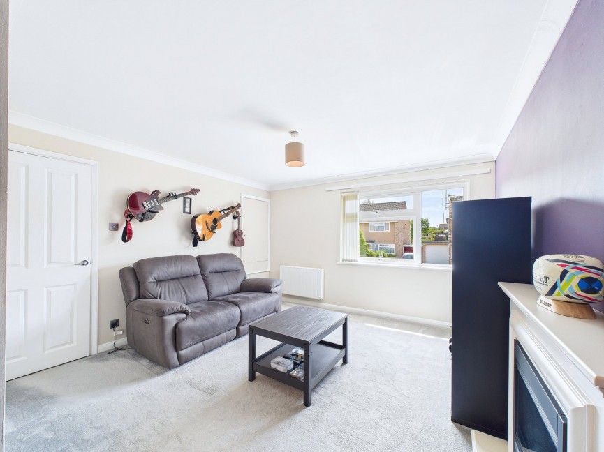 1 bedroom Flat for Sale Keats Way, Hitchin, Hertfordshire