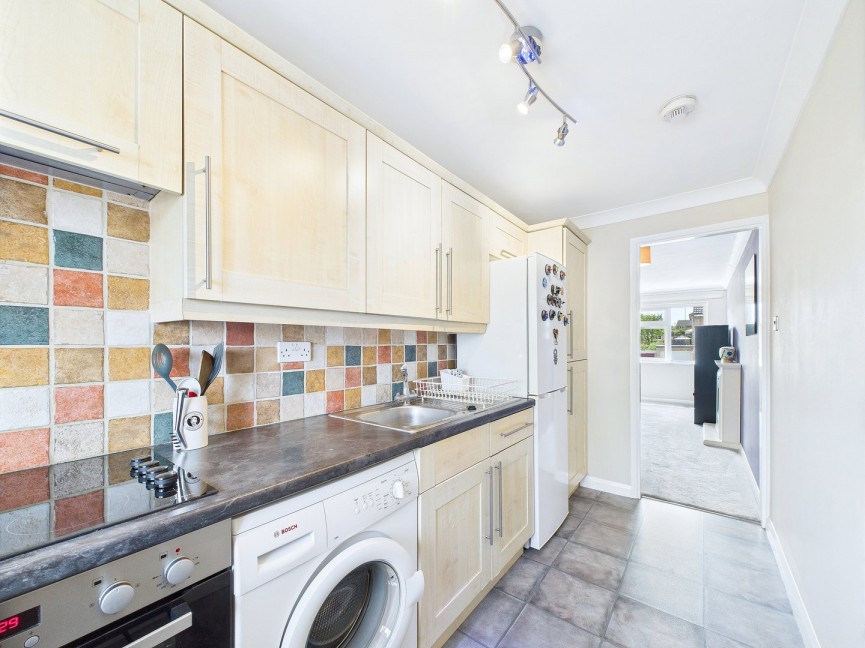 1 bedroom Flat for Sale Keats Way, Hitchin, Hertfordshire