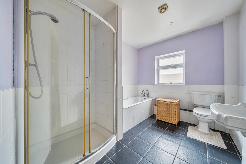 3 bedroom Bungalow for Sale Meppershall, Shefford, Bedfordshire