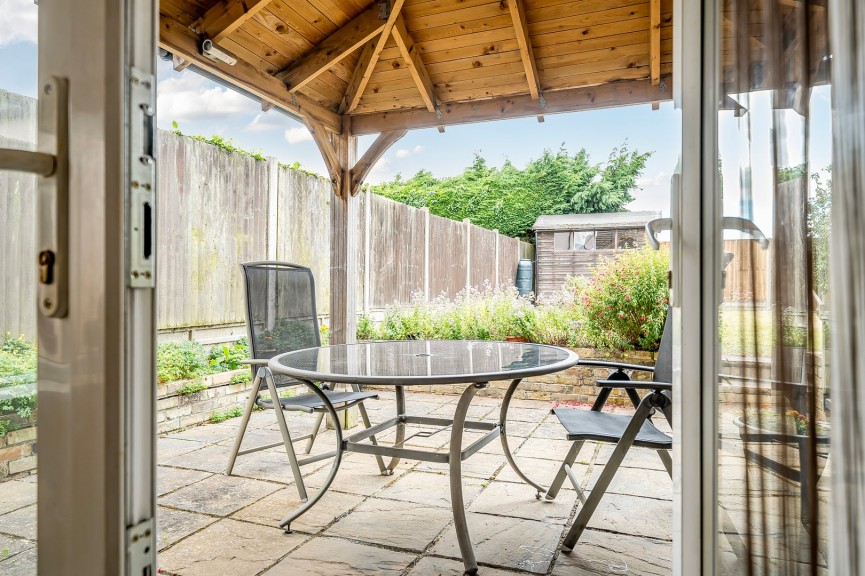 3 bedroom Bungalow for Sale Meppershall, Shefford, Bedfordshire