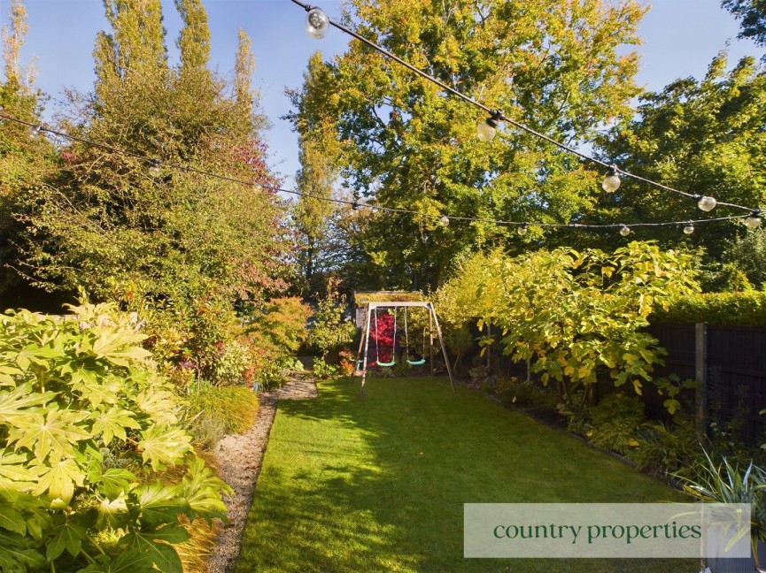 Autumn Grove, Welwyn Garden City, Hertfordshire