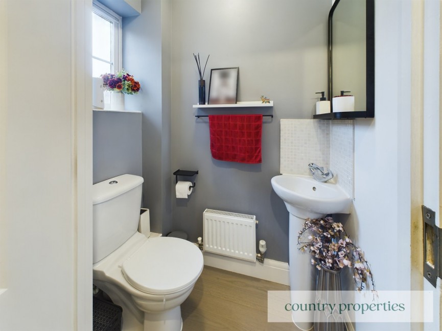 4 bedroom House for Sale Eddington Crescent, Welwyn Garden City, Hertfordshire