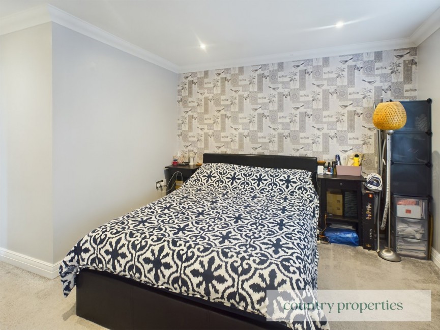4 bedroom House for Sale Eddington Crescent, Welwyn Garden City, Hertfordshire