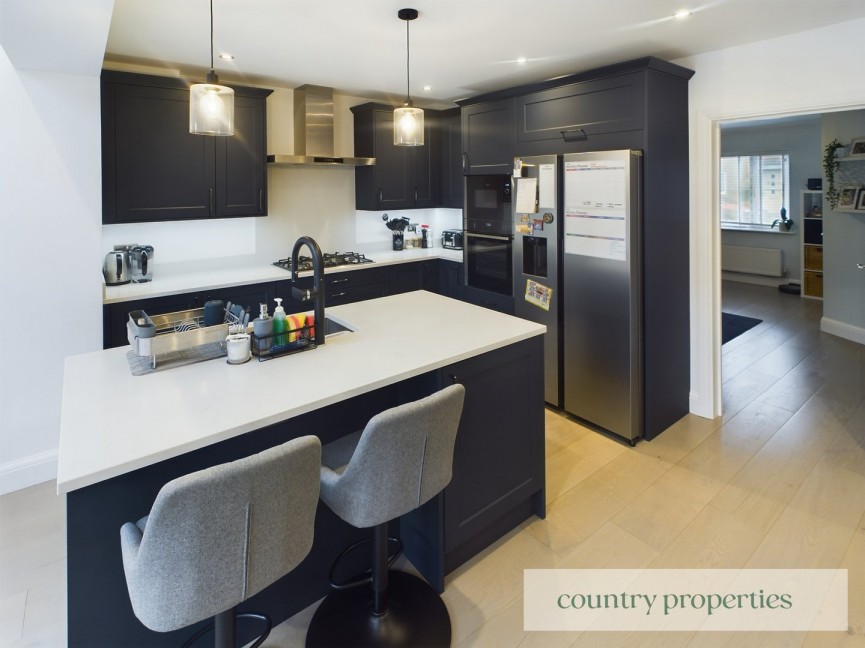 4 bedroom House for Sale Eddington Crescent, Welwyn Garden City, Hertfordshire