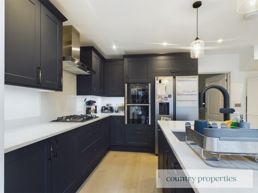 4 bedroom House for Sale Eddington Crescent, Welwyn Garden City, Hertfordshire
