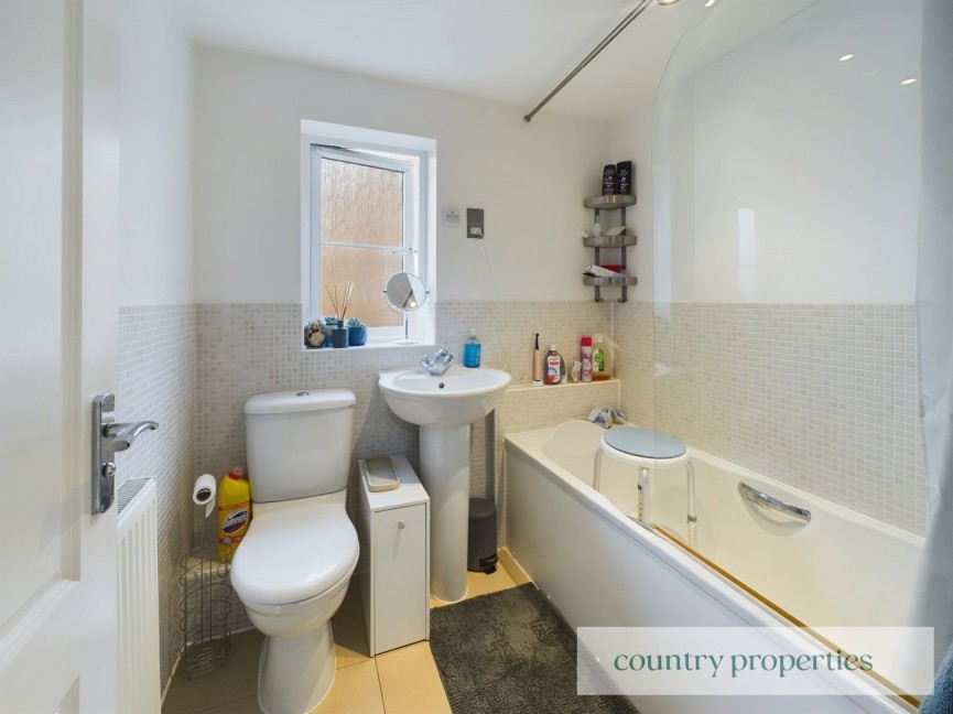 4 bedroom House for Sale Eddington Crescent, Welwyn Garden City, Hertfordshire