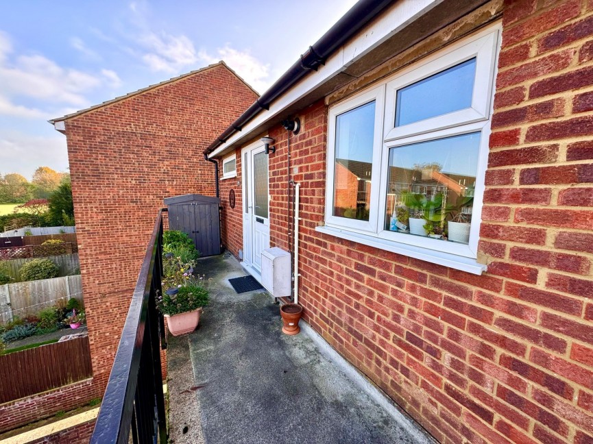 2 bedroom Flat for Sale Baldock, Hertfordshire