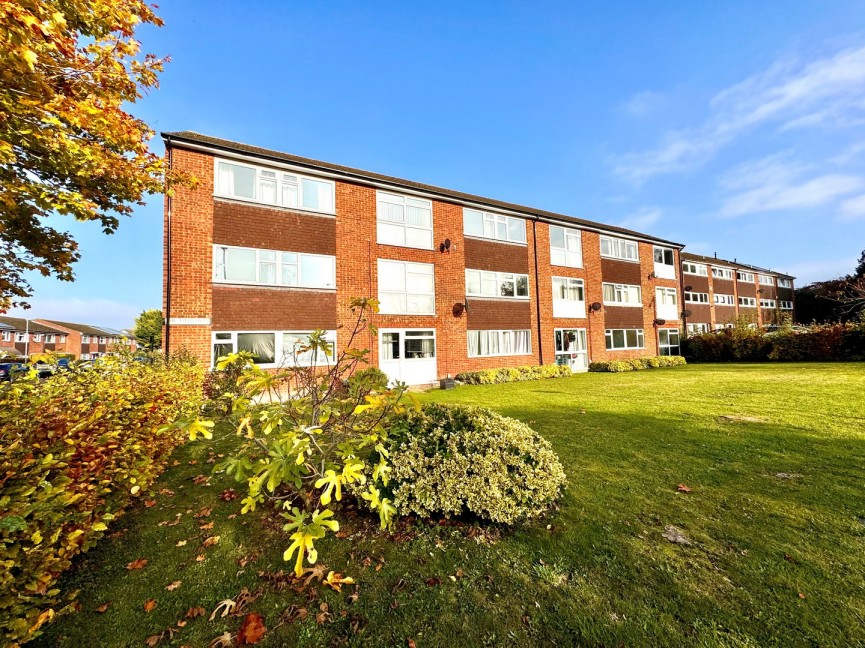 2 bedroom Flat for Sale Baldock, Hertfordshire