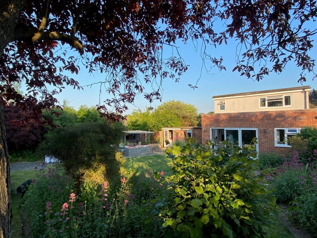 Linten Close, Hitchin, Hertfordshire