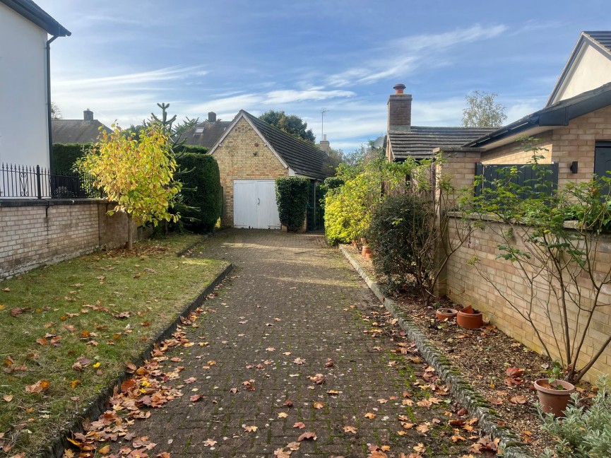 4 bedroom Bungalow for Letting Silsoe, Bedford