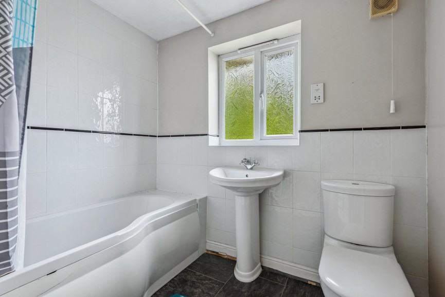 3 bedroom House for Sale Talisman Street, Hitchin, Hertfordshire
