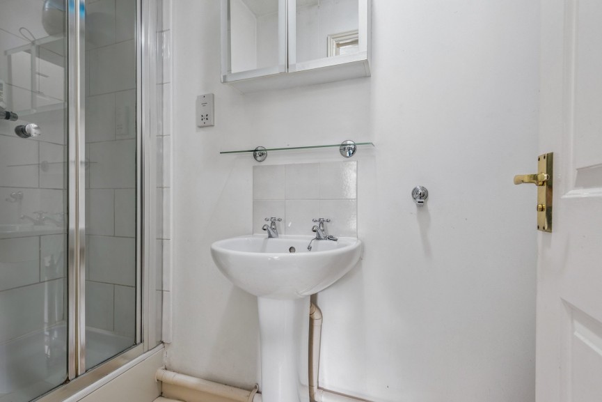 3 bedroom House for Sale Talisman Street, Hitchin, Hertfordshire