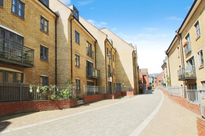 Coopers Yard, Hitchin, Hertfordshire