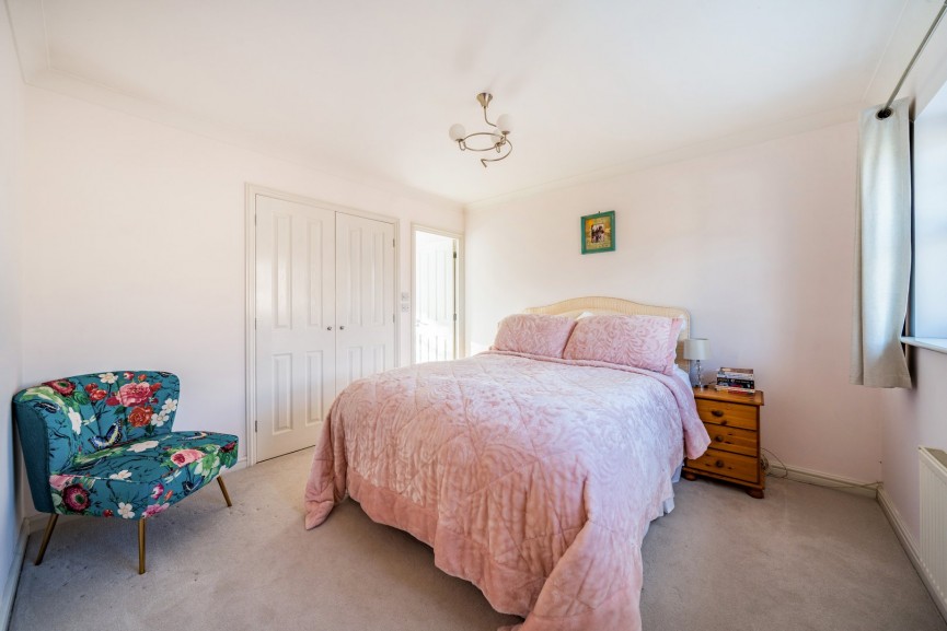 3 bedroom House for Letting Midland Way, Henlow, Bedfordshire