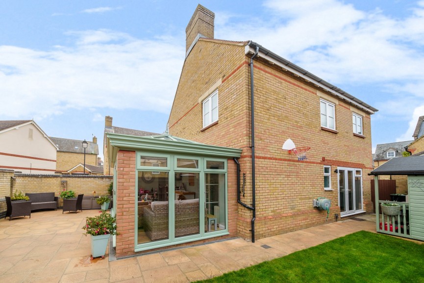 3 bedroom House for Sale Copperfield Close, Fairfield, Bedfordshire