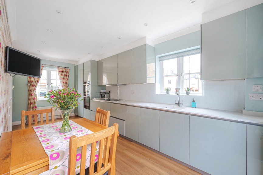 3 bedroom House for Sale Copperfield Close, Fairfield, Bedfordshire