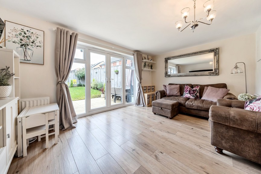 3 bedroom House for Sale Sparrow Gardens, Lower Stondon, Bedfordshire