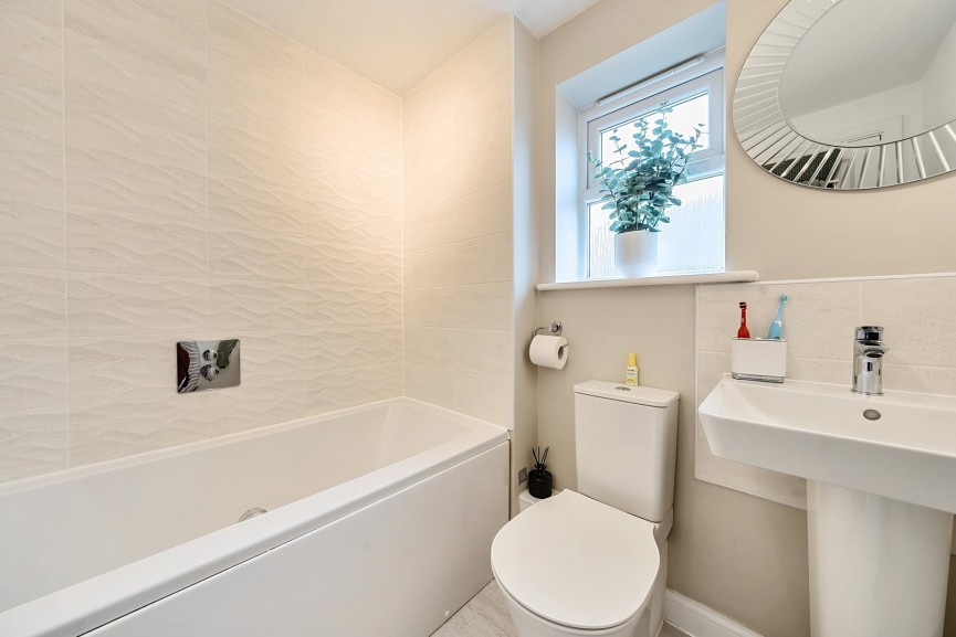 3 bedroom House for Sale Sparrow Gardens, Lower Stondon, Bedfordshire