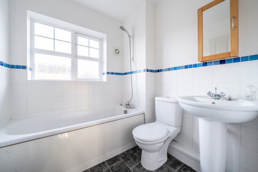 3 bedroom House for Sale Henlow