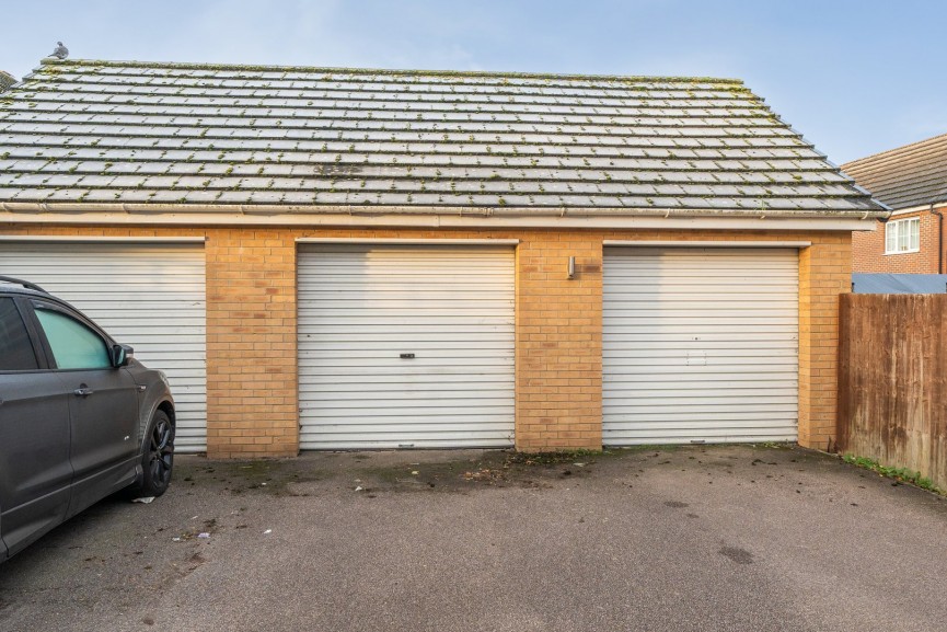 3 bedroom House for Sale Henlow