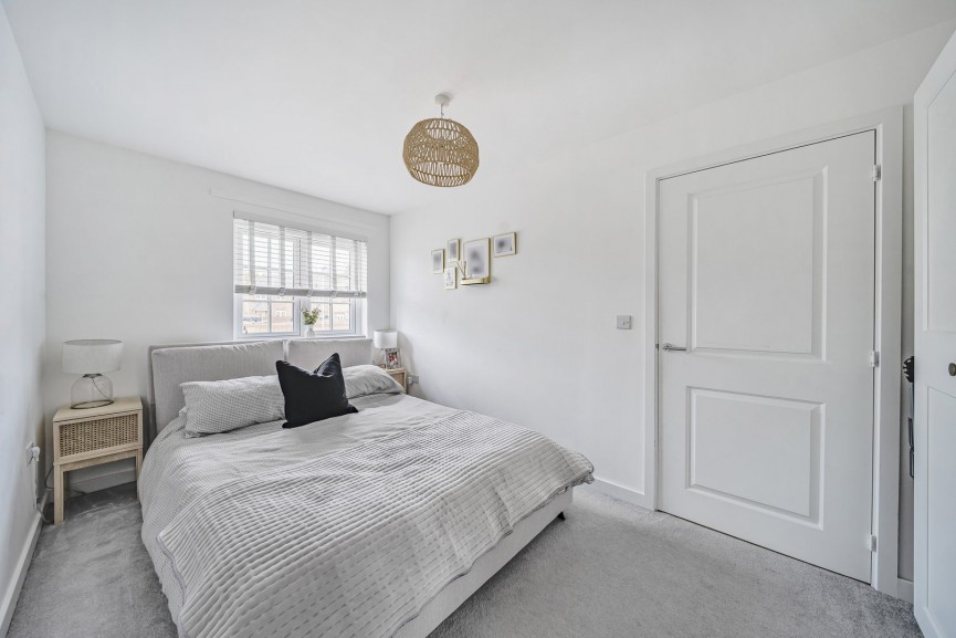 3 bedroom House for Sale Annas Meadow, Shefford, Bedfordshire