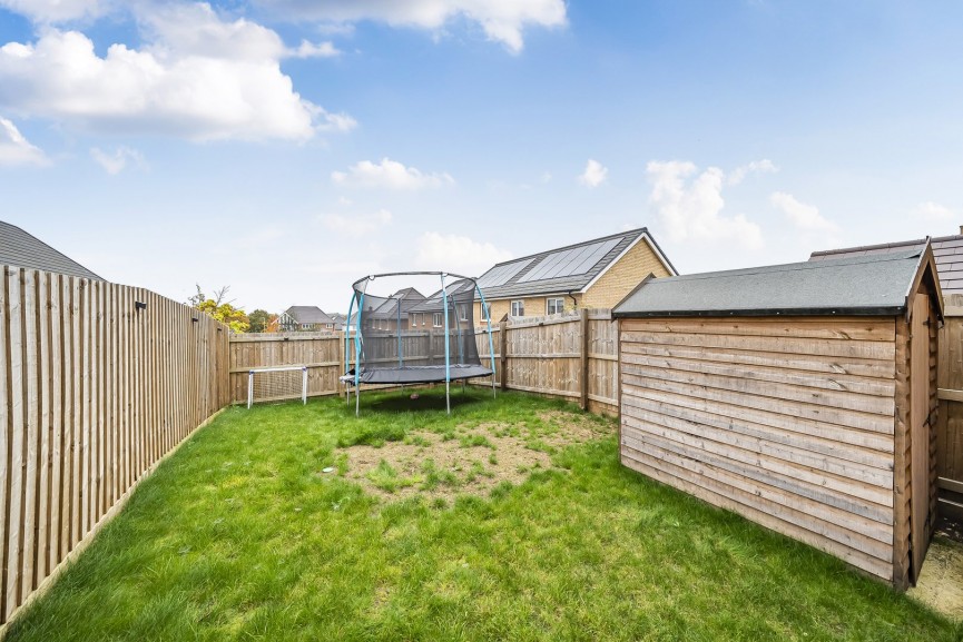 3 bedroom House for Sale Annas Meadow, Shefford, Bedfordshire