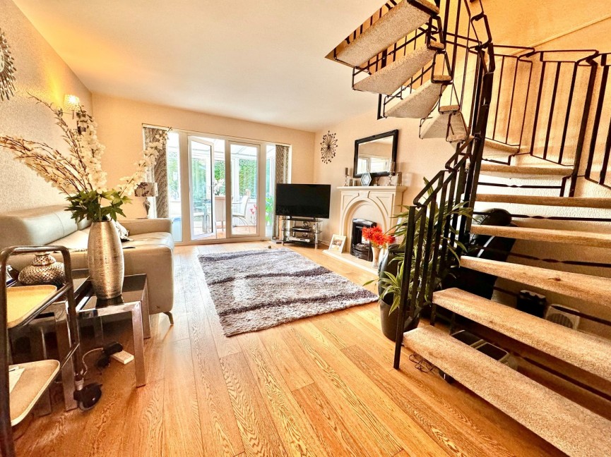 2 bedroom House for Sale Barley Rise, Baldock, Hertfordshire