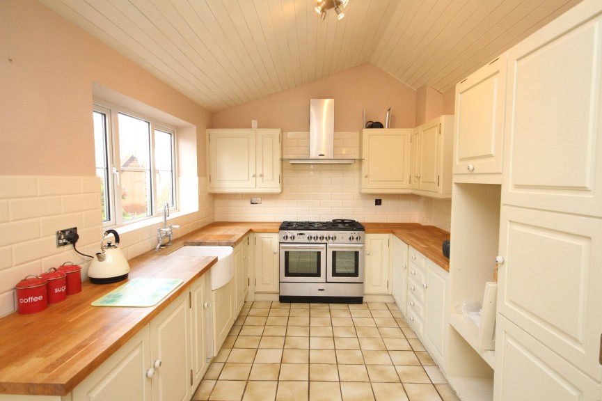 5 bedroom House for Sale Norton Way South, Letchworth Garden City, Hertfordshire