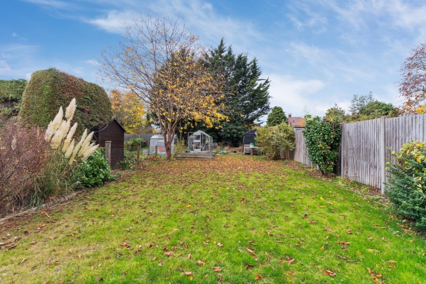 3 bedroom House for Sale Strathmore Avenue, Hitchin, Hertfordshire