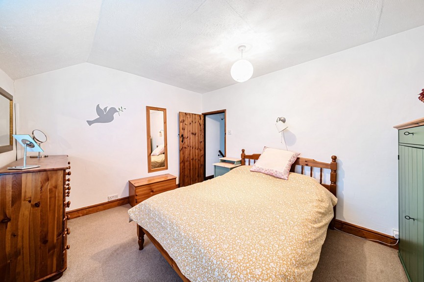 3 bedroom House for Sale Clifton Road, Shefford, Bedfordshire