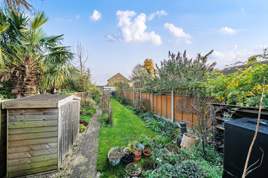 3 bedroom House for Sale Clifton Road, Shefford, Bedfordshire