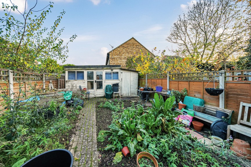 3 bedroom House for Sale Clifton Road, Shefford, Bedfordshire