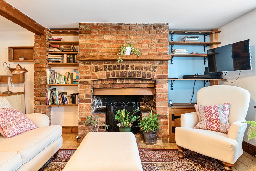 3 bedroom House for Sale Clifton Road, Shefford, Bedfordshire