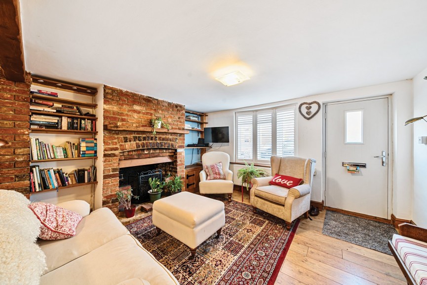 3 bedroom House for Sale Clifton Road, Shefford, Bedfordshire