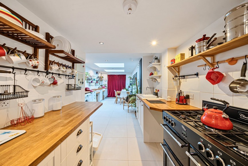 3 bedroom House for Sale Clifton Road, Shefford, Bedfordshire