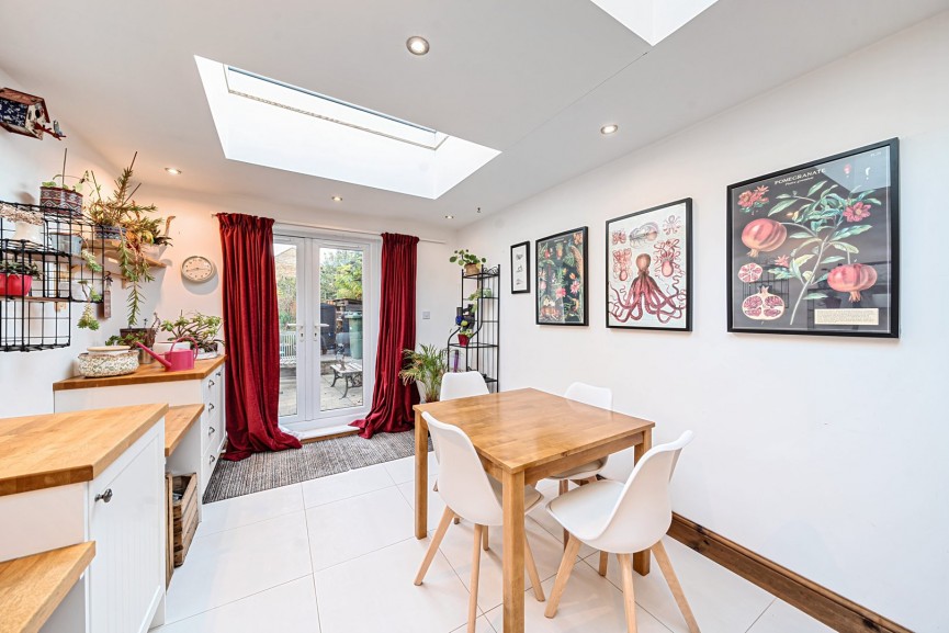 3 bedroom House for Sale Clifton Road, Shefford, Bedfordshire