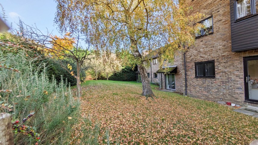 2 bedroom Flat for Sale Old Hertford Road, Hatfield, Hertfordshire