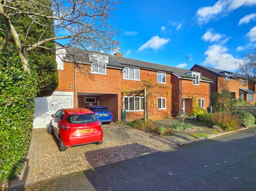 7 bedroom House for Sale Ampthill, Bedfordshire