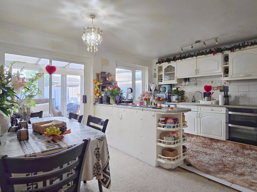 3 bedroom House for Sale Marston Moretaine, Bedfordshire