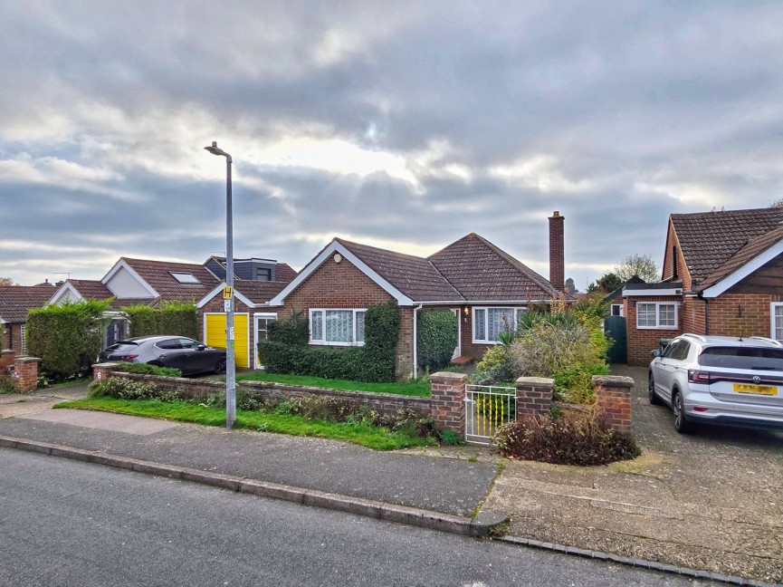 3 bedroom Bungalow for Sale Ampthill, Bedfordshire